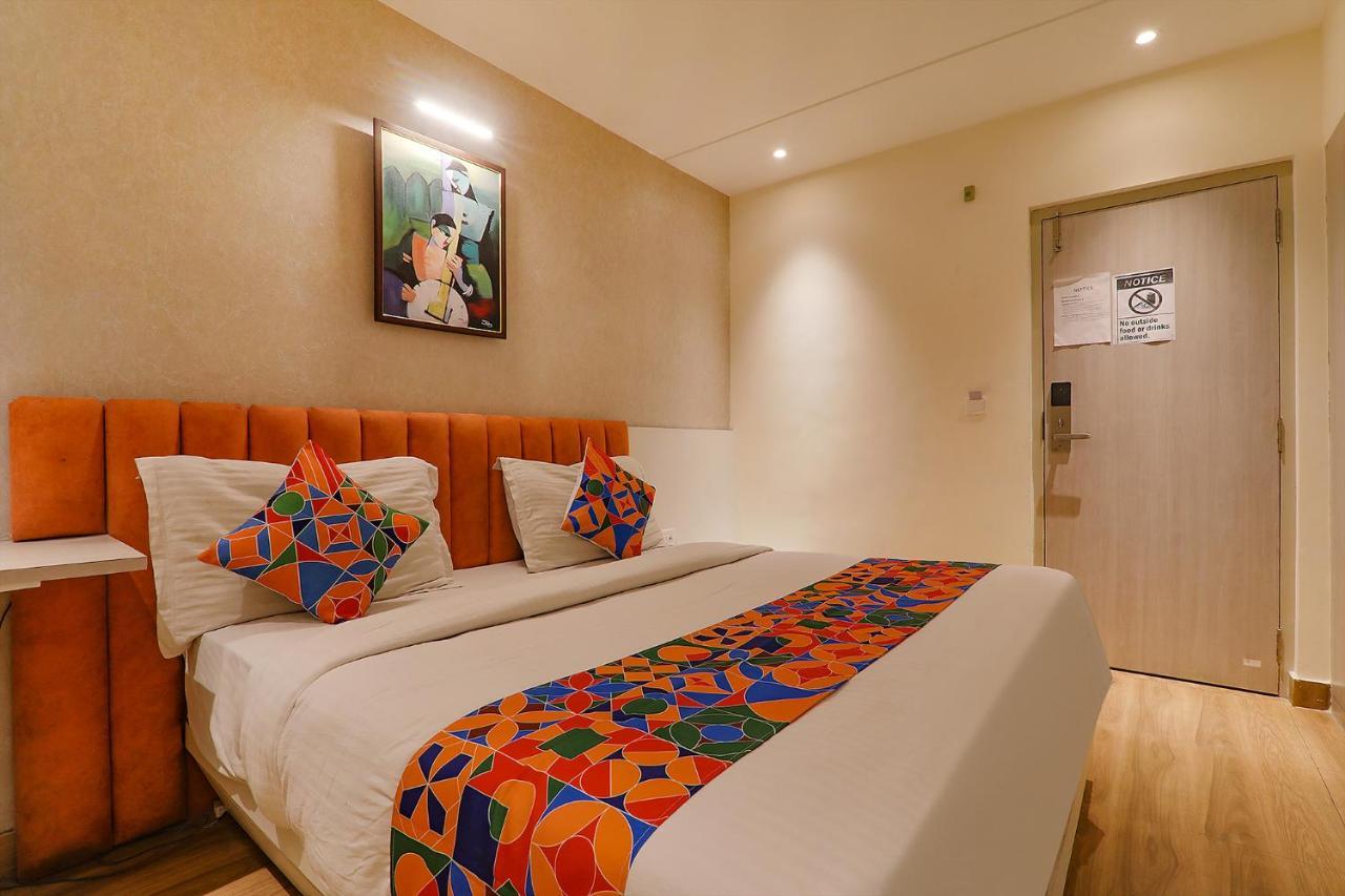 Townhouse Geetraj Near Shalimar Gateway Lucknow Hotel Luaran gambar