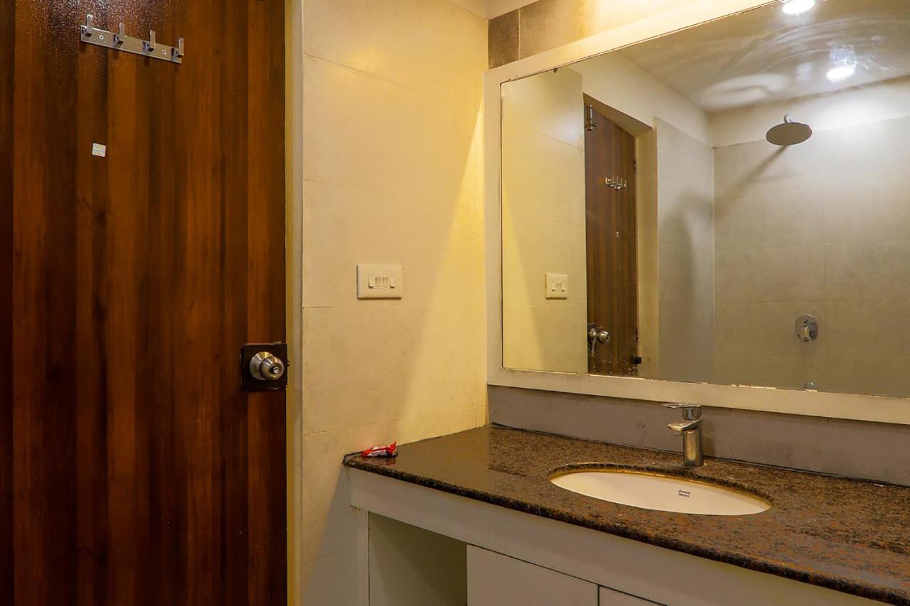 Townhouse Geetraj Near Shalimar Gateway Lucknow Hotel Luaran gambar