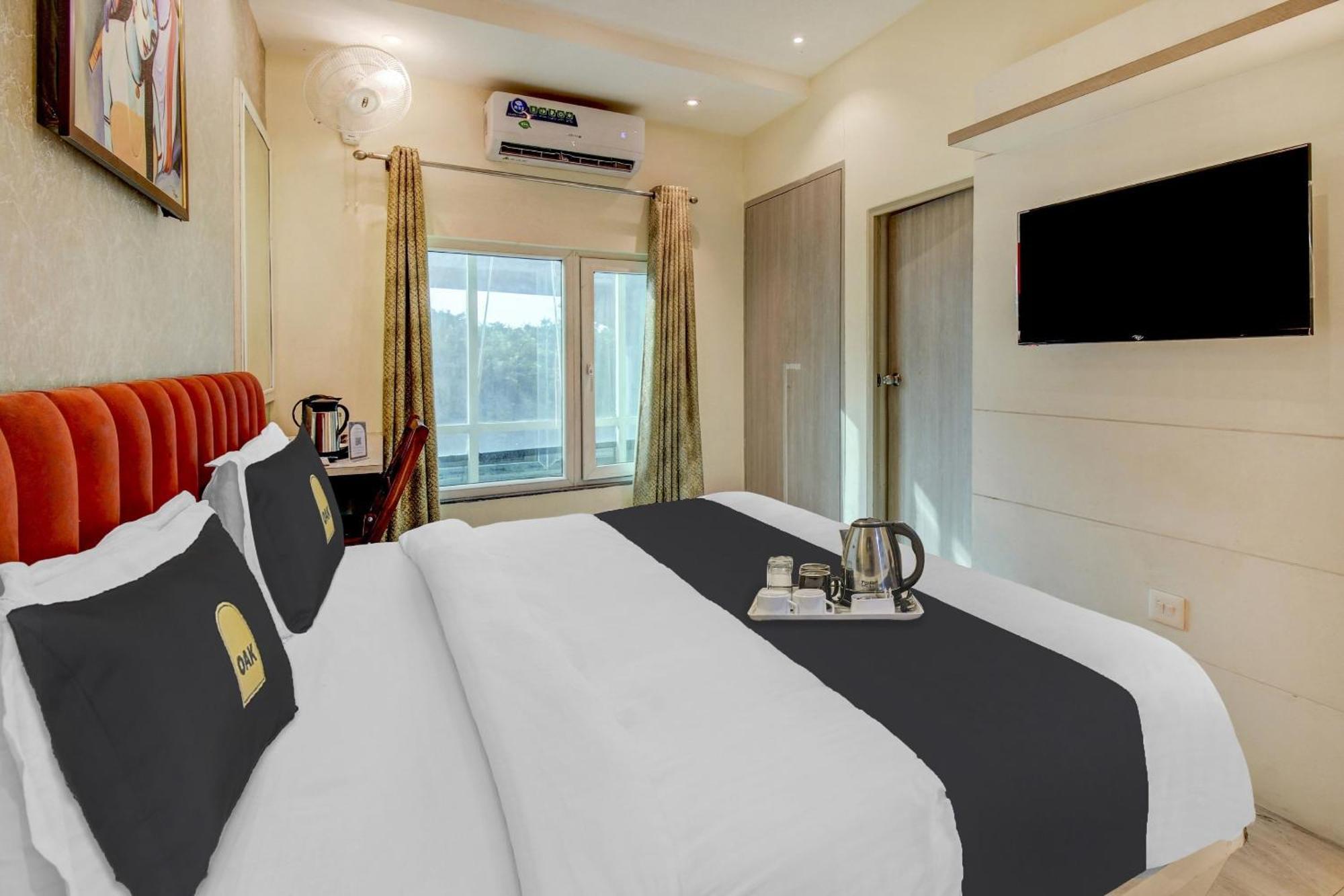 Super Townhouse Geetraj Near Shalimar Gateway Lucknow Hotel Luaran gambar