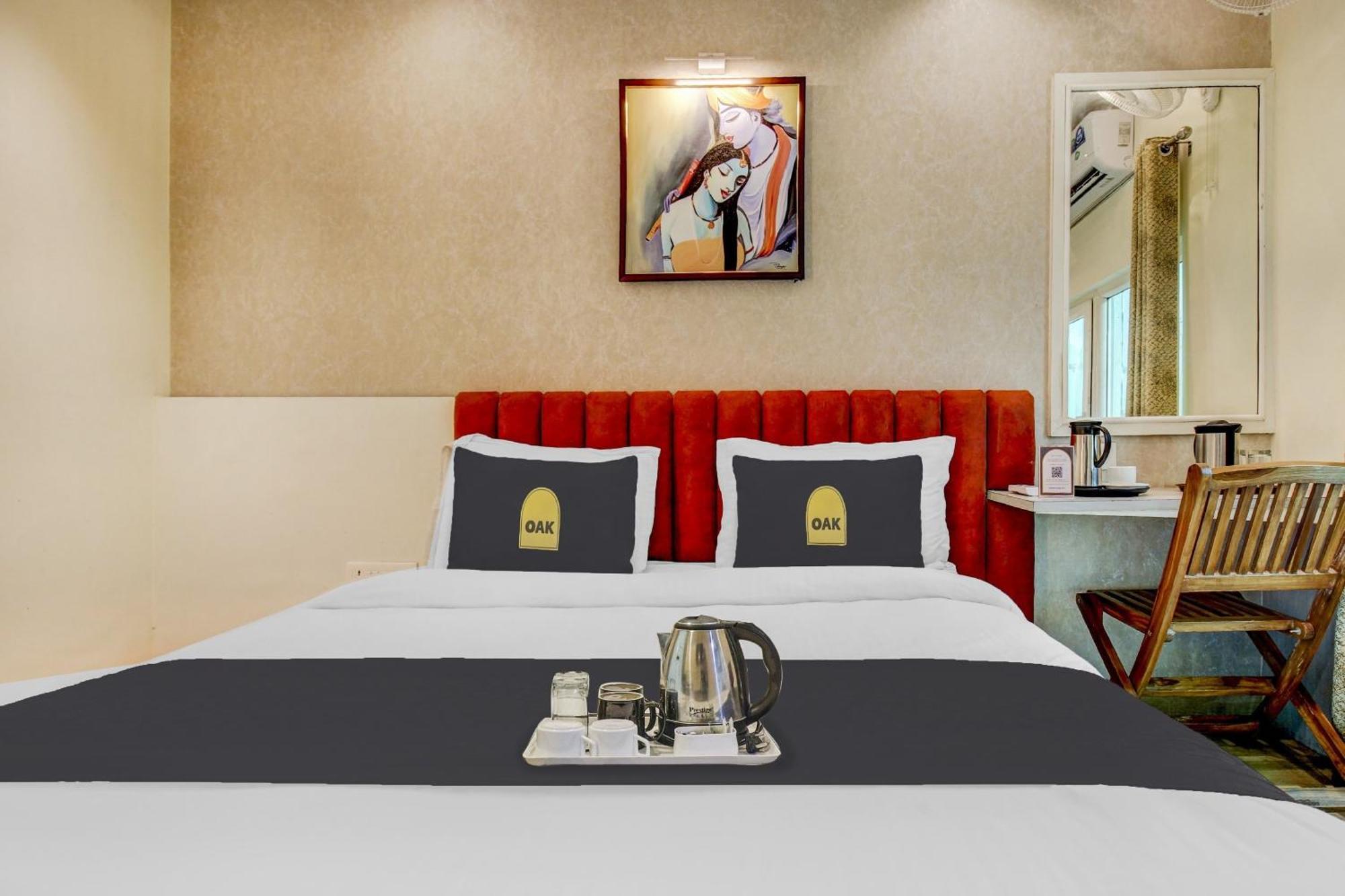 Townhouse Geetraj Near Shalimar Gateway Lucknow Hotel Luaran gambar