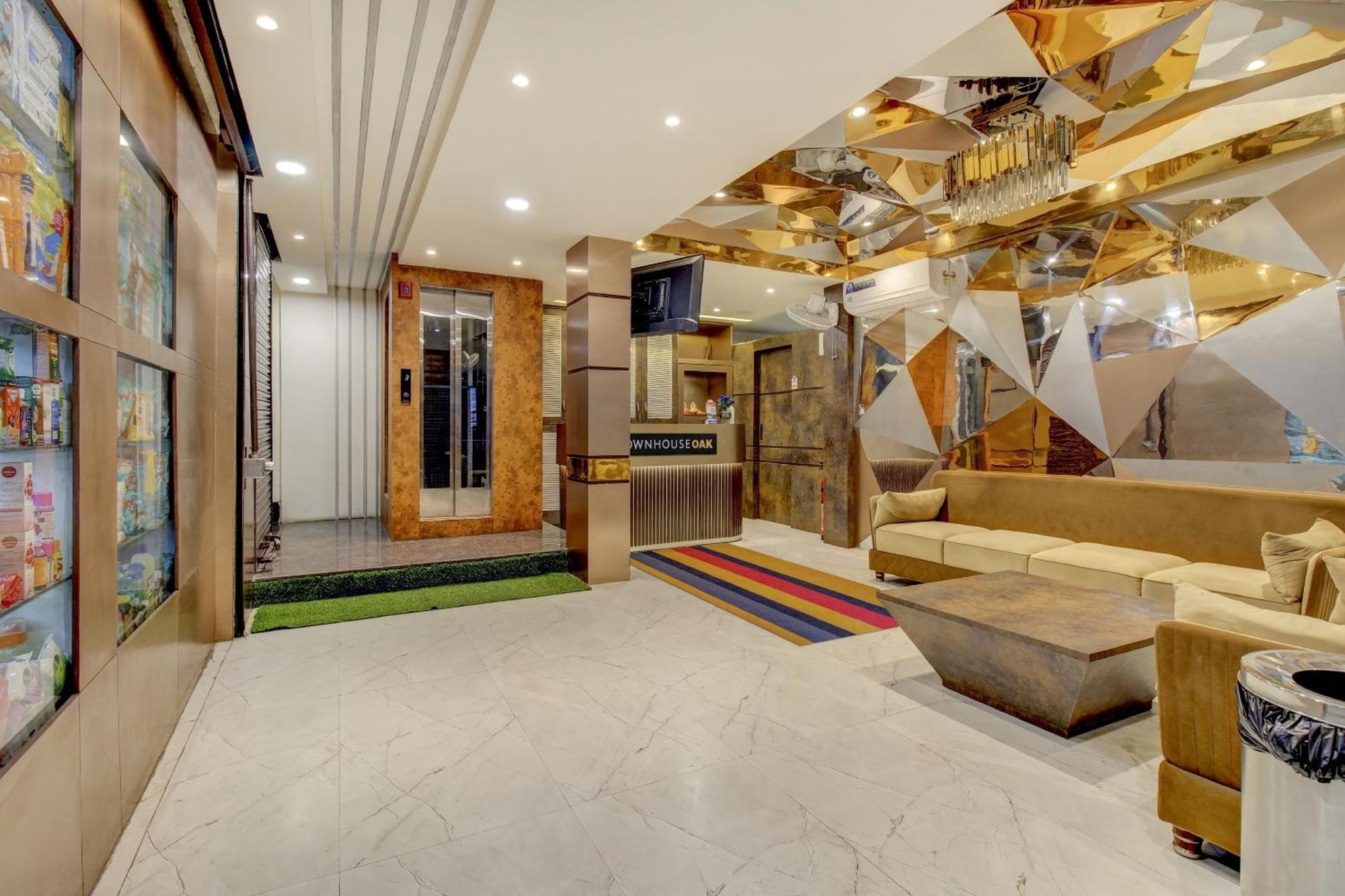 Townhouse Geetraj Near Shalimar Gateway Lucknow Hotel Luaran gambar