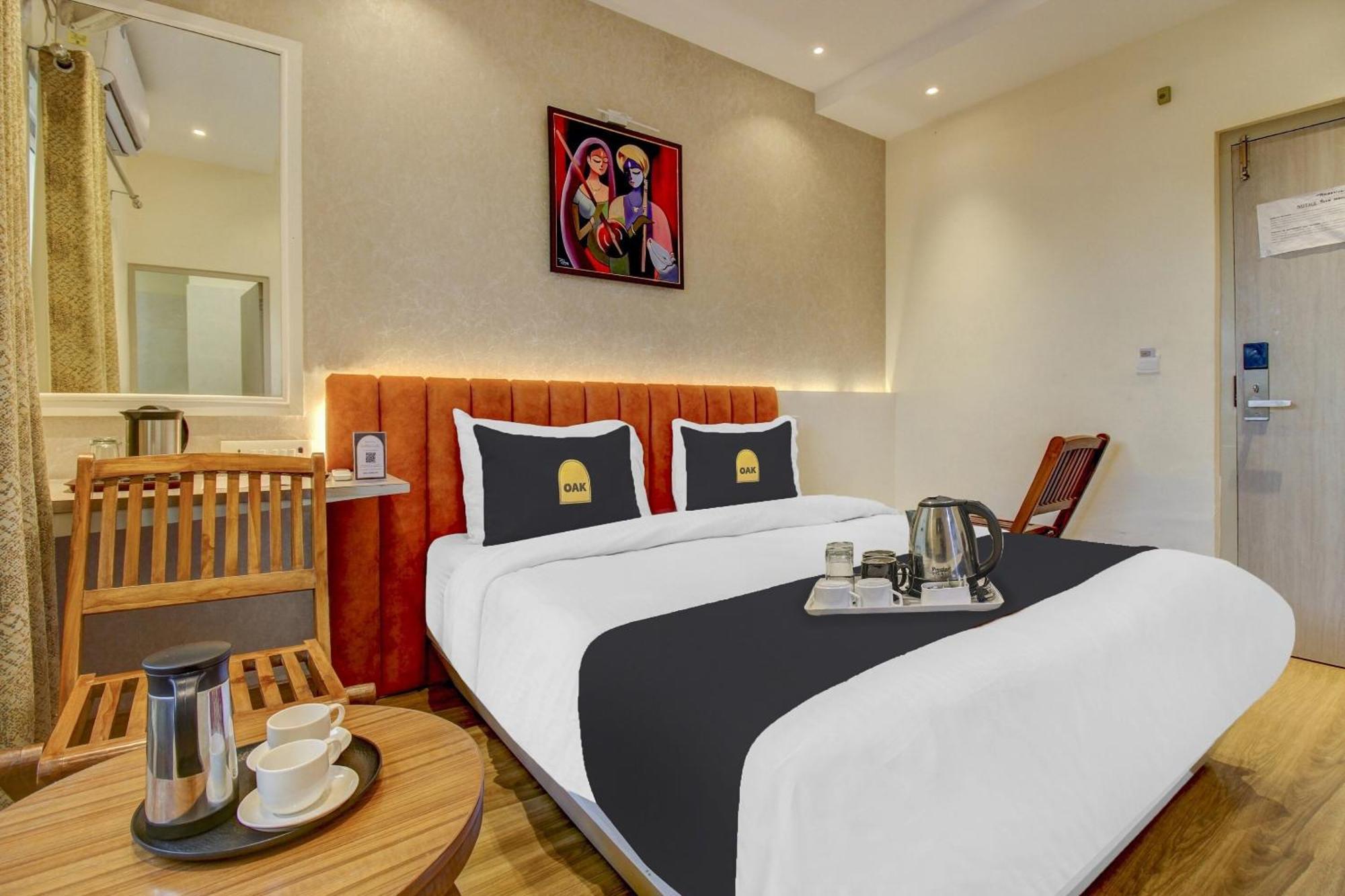 Townhouse Geetraj Near Shalimar Gateway Lucknow Hotel Luaran gambar