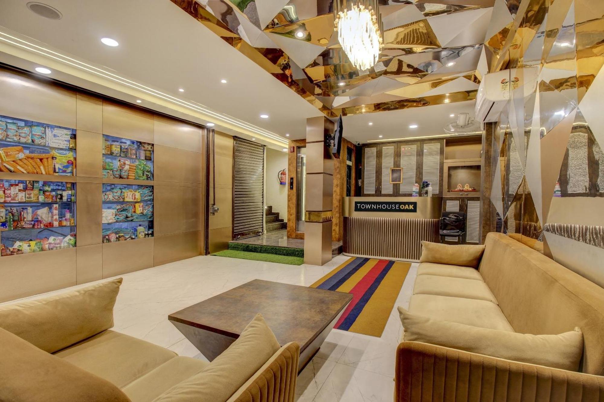 Townhouse Geetraj Near Shalimar Gateway Lucknow Hotel Luaran gambar