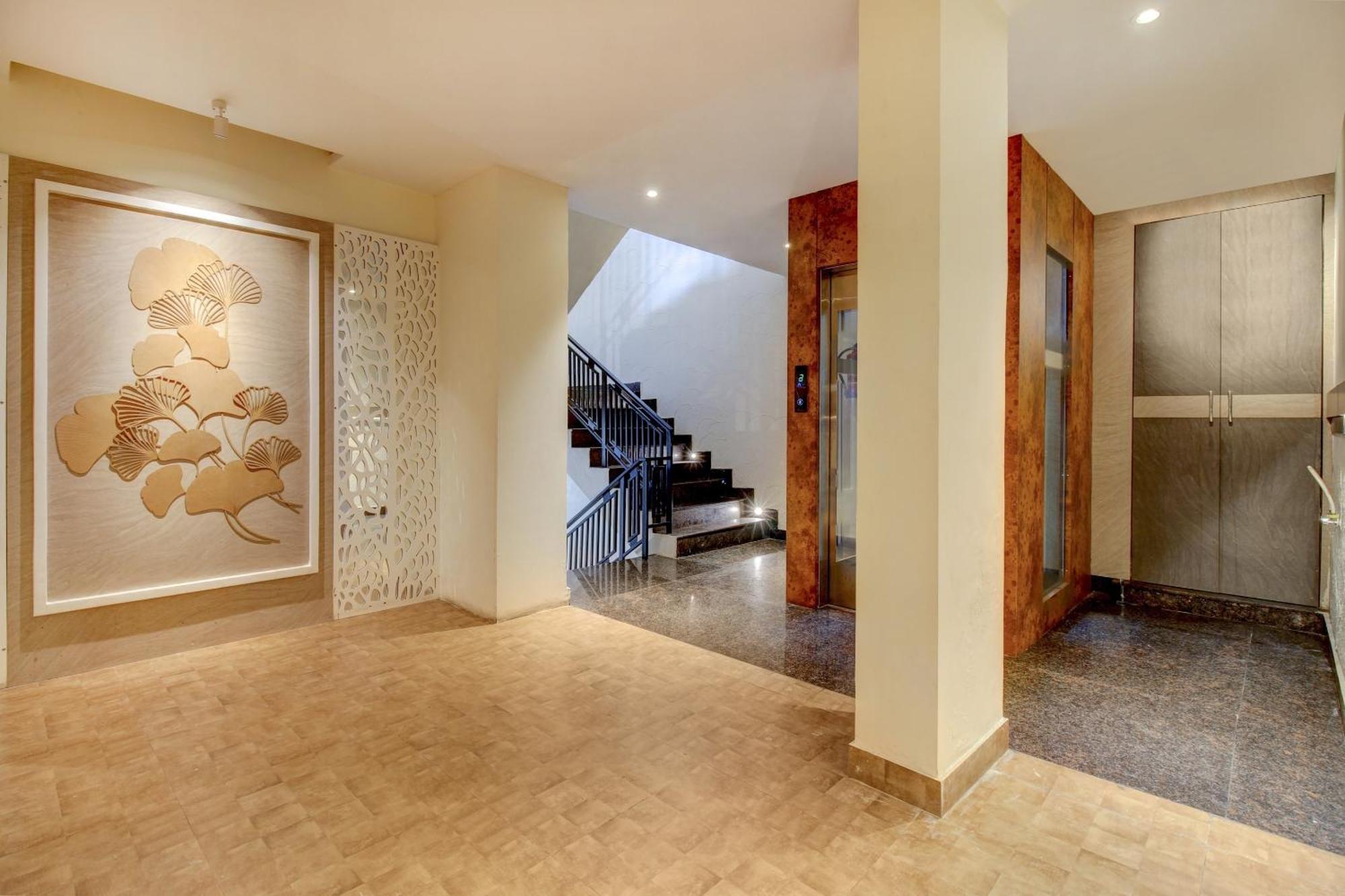 Townhouse Geetraj Near Shalimar Gateway Lucknow Hotel Luaran gambar